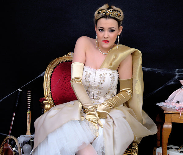 Jodie in Royal Command  (photoset)
