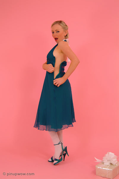 Lexine in What a Gift  (photoset)