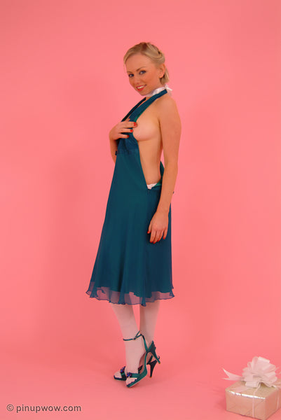 Lexine in What a Gift  (photoset)