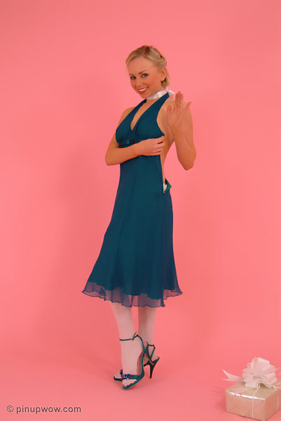 Lexine in What a Gift  (photoset)