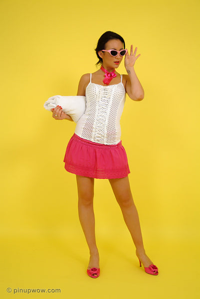 Rachael in Sun Seeker  (photoset)