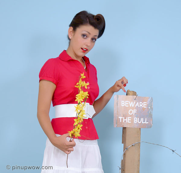 Bryoni-Kate in Rural Revelations  (photoset)