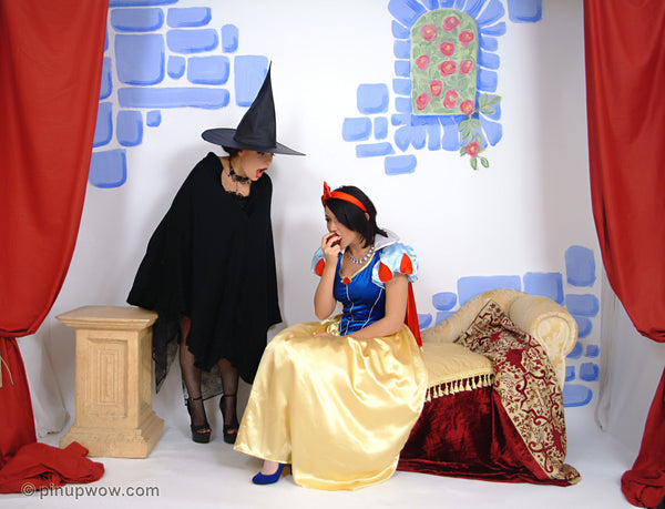 bryoni-kate-carla_snow_white pin-up glamour photo 36 of 123