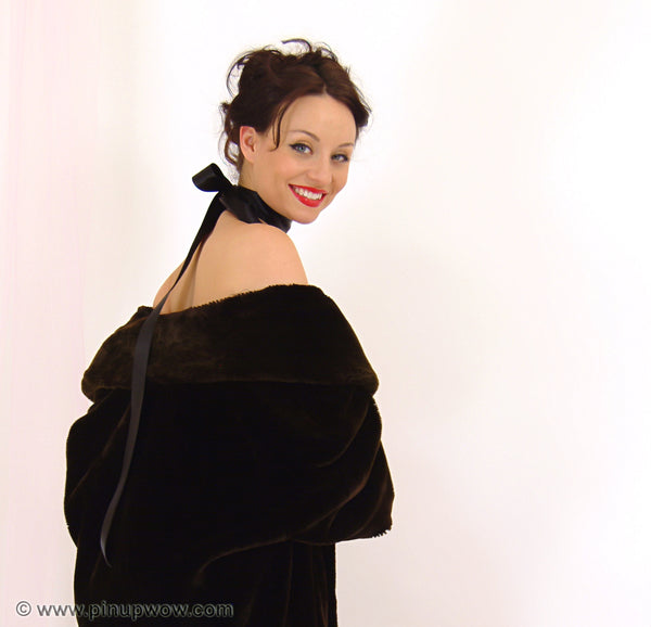 Carla in Tickle Your Fancy  (photoset)