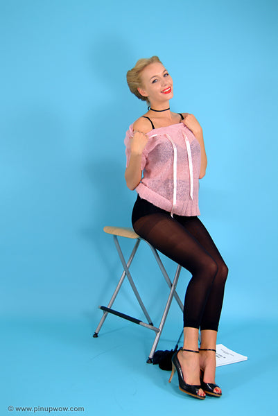 hayley_marie_some_like_it_red_hot pin-up glamour photo 22 of 125