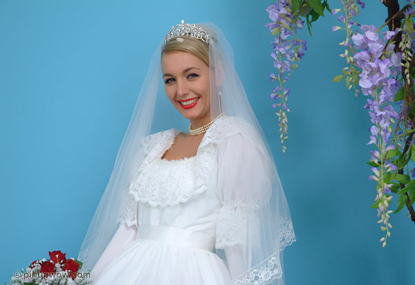 Hayley-Marie in Bridal Fantasy  (photoset)