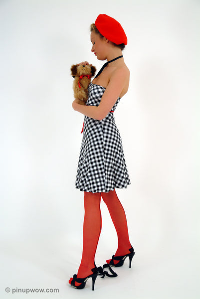 Laura-Marie in Pin-Up Pet  (photoset)