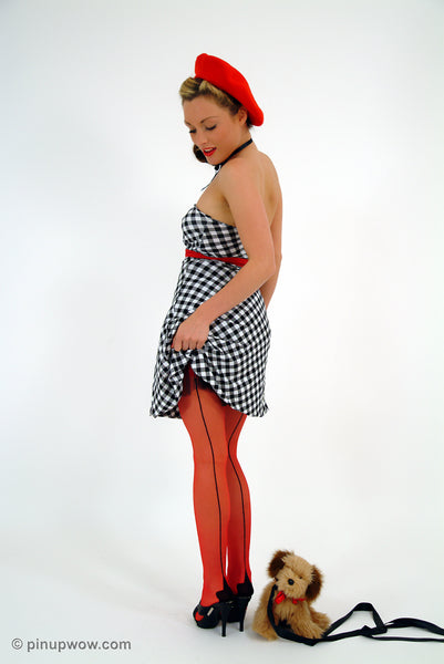 Laura-Marie in Pin-Up Pet  (photoset)