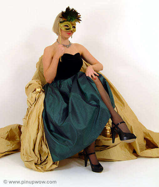 Lexine in Masked Ball  (photoset)