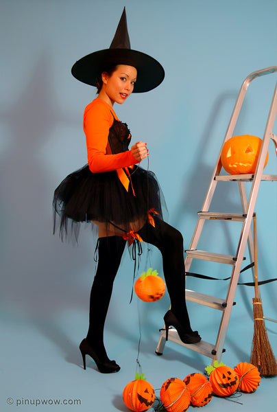 Petra in Bewitched  (photoset)