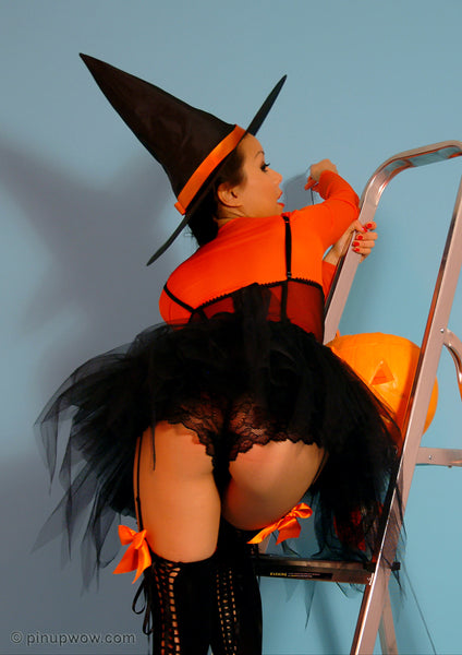 Petra in Bewitched  (photoset)