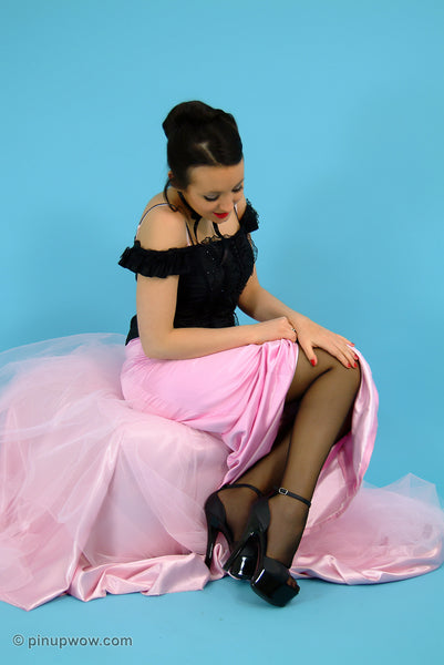 rachael_saucy_revelations pin-up glamour photo 14 of 128